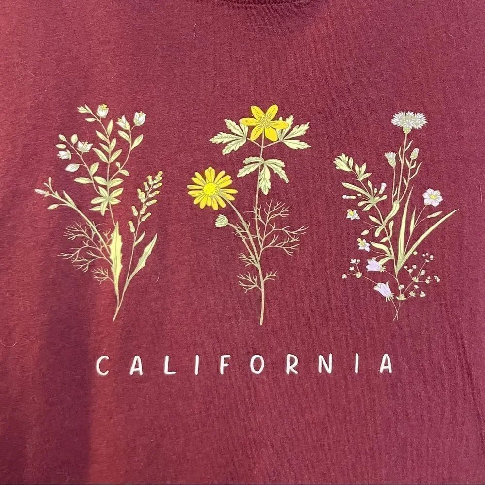 Cold Crush Floral Raw Edge Short Sleeve Crop Top Maroon Red Size Medium - Picture 4 of 5